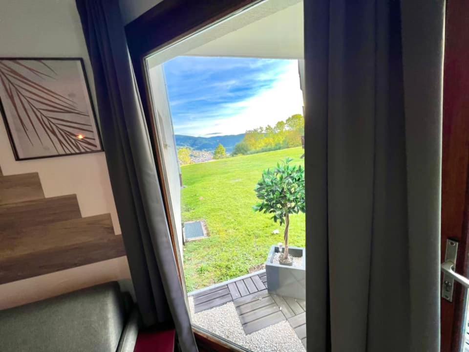 Joli Studio Cosy, Vue Magnifique Et Terrasse Privee Gérardmer Kültér fotó